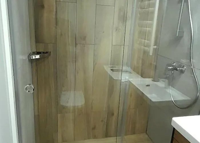 In Galicia * إلفيف